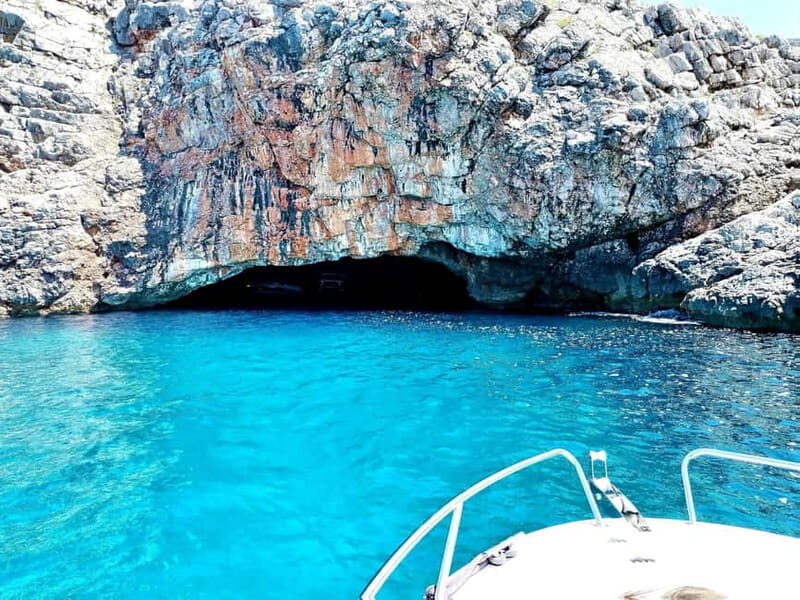 Kotor: Our Lady of the Rocks & Blue Cave with time for Lunch - Key Points