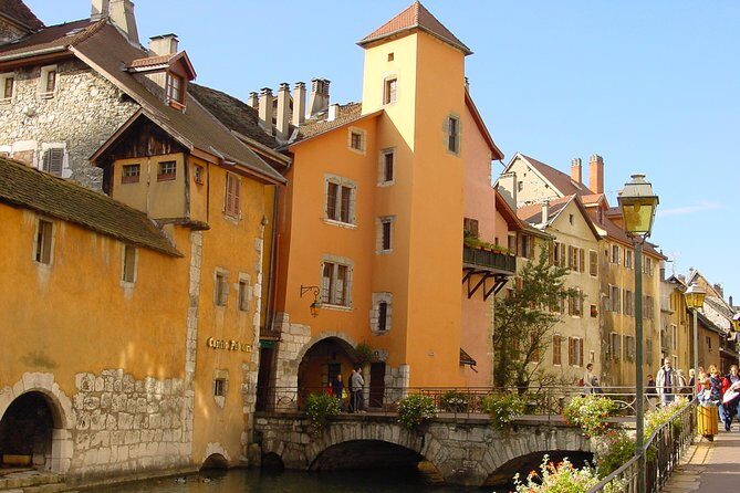 (KPG370) - Private Tour to Annecy, from Geneva - FAQs