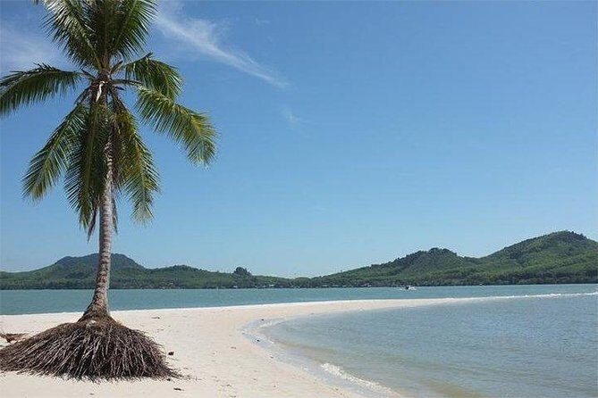 KRABI: Phi Phi Islands-Maya Bay-Snorkeling By Speed Boat+Lunch - Who Should Consider This Tour?