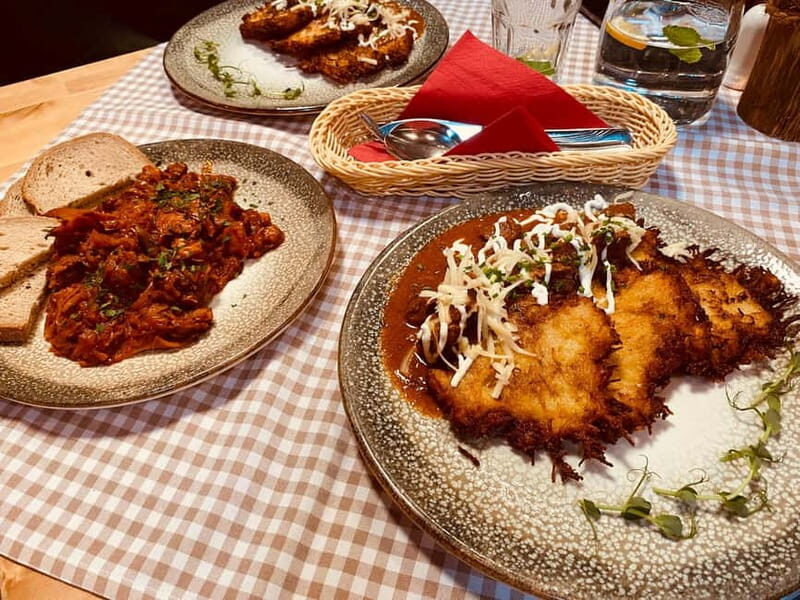 Krakow: 6-Course Full Polish Food Tour with Vodka Tasting - Key Points