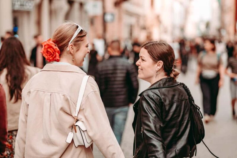 Krakow: 6pm Tipsy Bar Tour W/Karaoke+Twist(Thu-Fri-Sat-sun) - Key Points