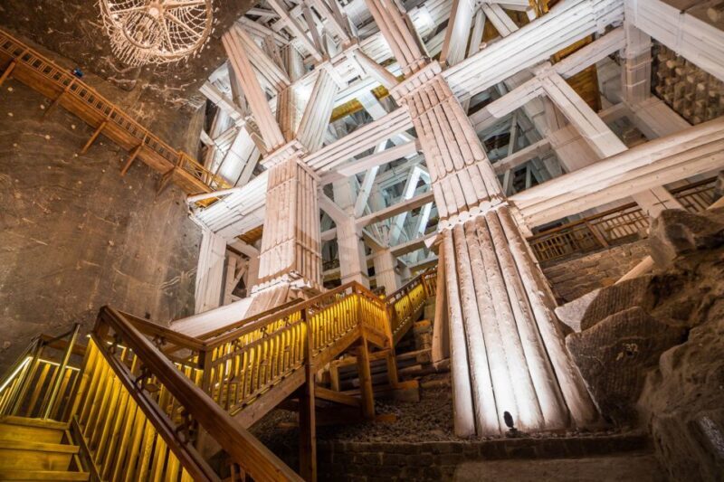 Kraków: Auschwitz-Birkenau & Salt Mine Full-Day Guided Tour - Practical Tips for the Tour