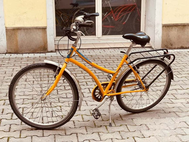 Krakow: Bike Rental for City Exploring and Sightseeing - What to Expect from the Bike Rental Experience