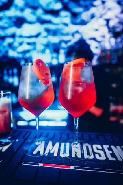 Krakow: Bottomless Brunch with 3-Course Meal and Drinks - Who Will Love This?