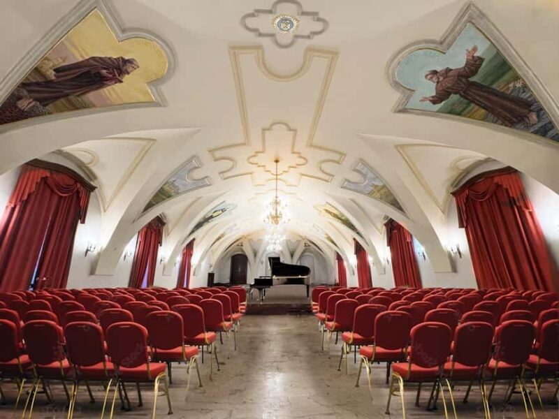 Krakow: Chopin Piano Concert in St. Bernardine Church - The Experience: Setting the Scene