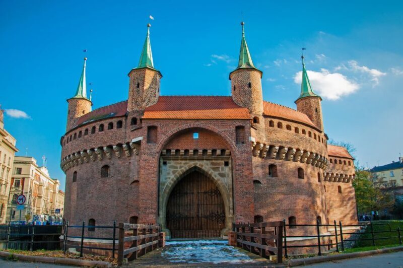 Krakow: City Walking Tours - Key Points