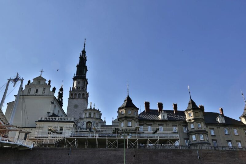 Krakow: Czestochowa & Black Madonna Day Tour - Key Points