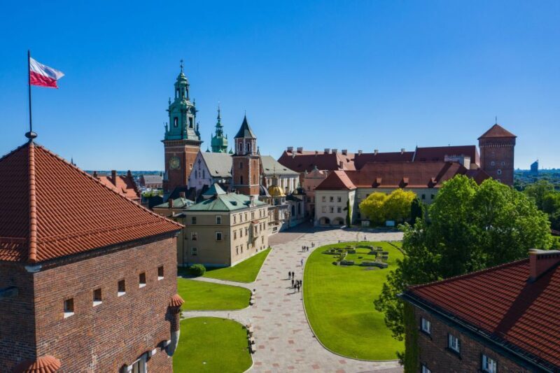 Krakow: Electric Car Sightseeing Tour - Why This Tour Works — An In-Depth Look