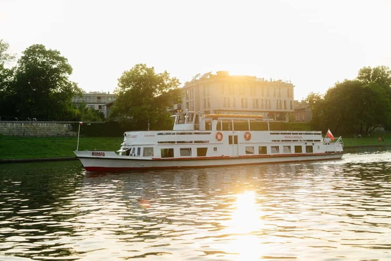 Krakow: Evening or Night Sightseeing Cruise - A Detailed Look at the Experience