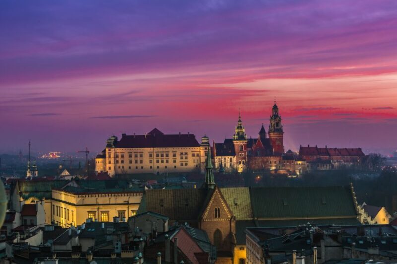 Krakow: Evening Walking Tour with Spooky Stories - Key Points
