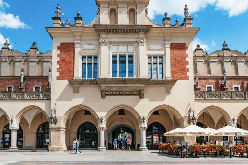 Krakow: Guided E-Scooter City Tour with Food Tastings - Key Points