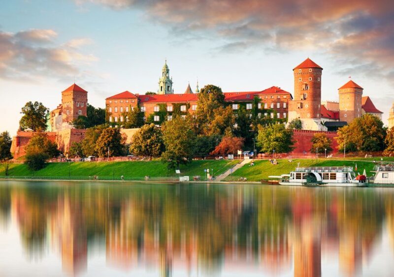 Krakow: Guided Old Town Tour - Authentic Experiences from Past Travelers