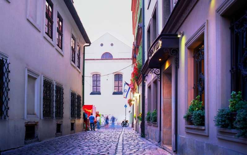 Krakow: Jewish Quarter and Former Ghetto Tour by Golf Cart - A Closer Look at the Tour Experience