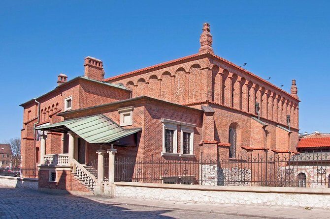 Krakow: Jewish Quarter Kazimierz Guided Tour - A Detailed Look at the Tour Experience