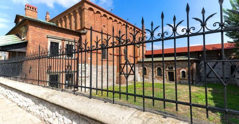 Krakow: Kazimierz, Jewish Ghetto, Wieliczka, Auschwitz - Who Should Consider This Tour?