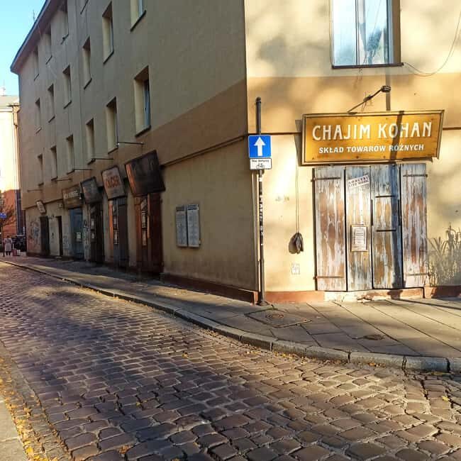 Krakow: Kazimierz Jewish Quarter Guided Walking Tour - How the Tour Works in Practice