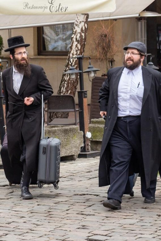 Krakow: Kazimierz, Schindler's Factory & Ghetto Guided Tour - Discovering Krakow’s Jewish Heritage: Kazimierz, Schindler’s Factory & Ghetto Guided Tour