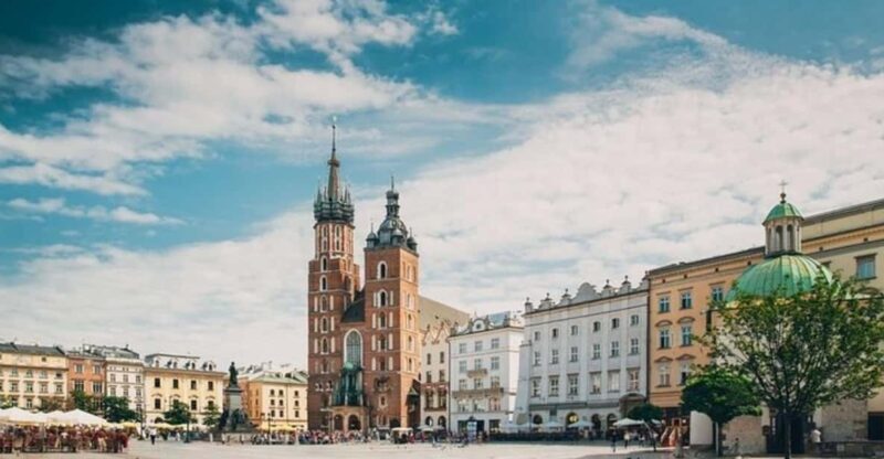 Krakow : Must-See Walking Tour With A Guide - An In-Depth Look at the Tour Experience