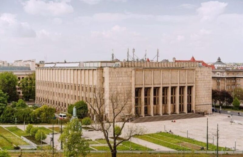 Krakow: National Museum Entry Ticket with City Pass - Key Points