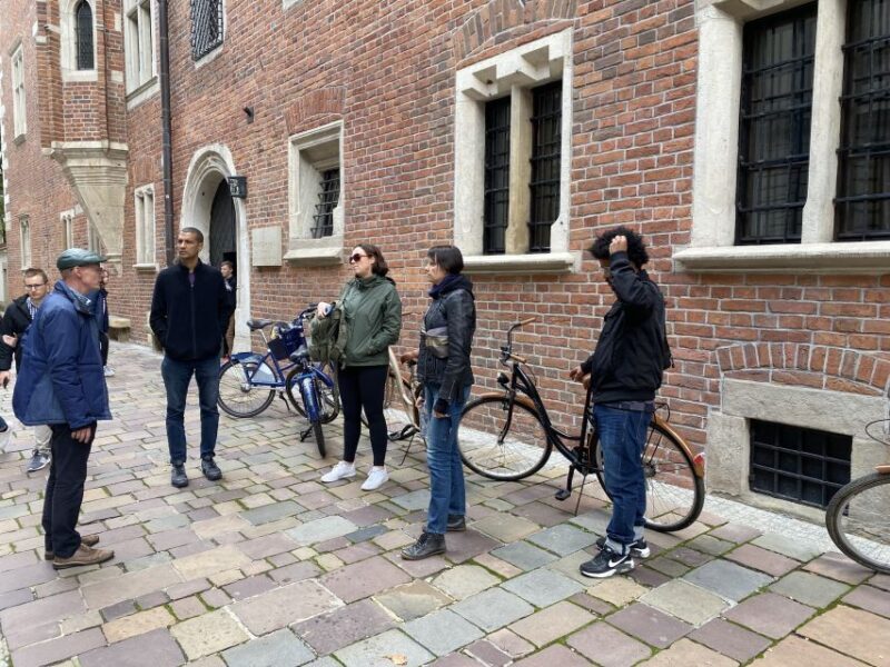 Krakow: Old Town Bike Tour with a Guide - Who Should Consider This Tour?