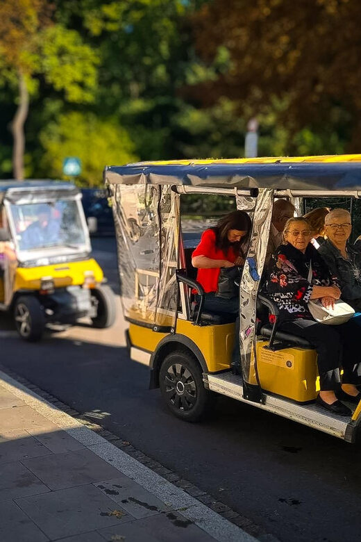 Krakow: Old Town by Golf Cart & Guided Tour of Wawel Castle - Exploring Krakow’s Old Town by Golf Cart