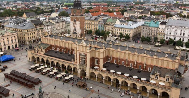 Krakow: Old Town, Ghetto, and Kazimierz Golf Cart Tour - A Closer Look at the Tour Experience
