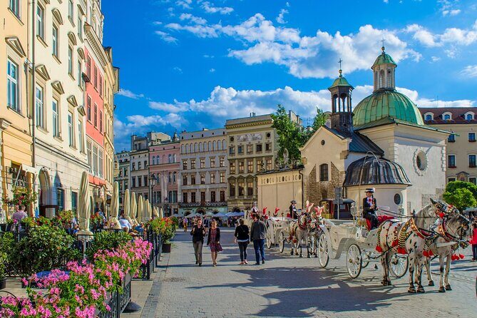Krakow Old Town Guided Walking Tour - Exploring Krakow’s Old Town: A Guided Walking Tour Review