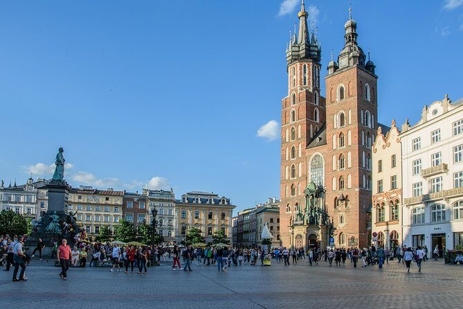 Krakow Old Town Highlights Private Walking Tour - The Detailed Breakdown of the Tour
