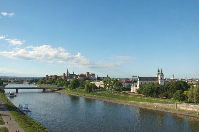 Krakow: Old Town Sightseeing by Golf Cart and Wawel Castle Guided Tour - Group Size, Duration, and Practicalities