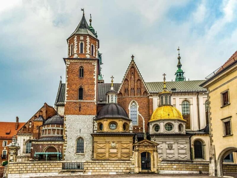 Krakow: Old Town Walking Tour with Private Guide - Summary: Who Is This Tour Best For?