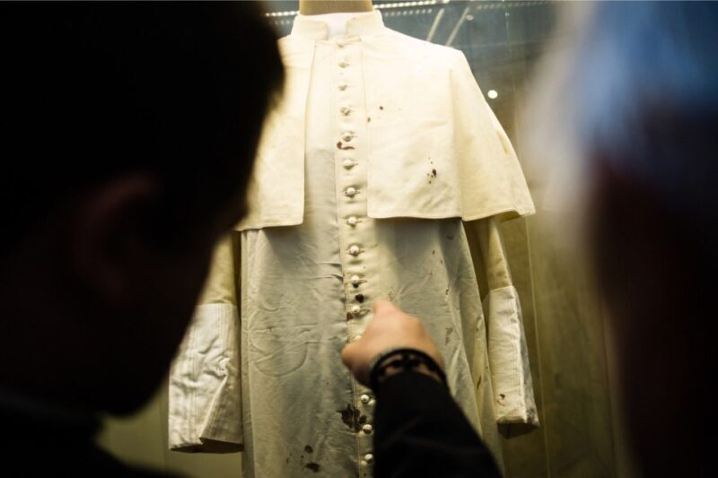 Krakow: Pope John Paul II Guided Tour with Home & Sanctuary - Key Points