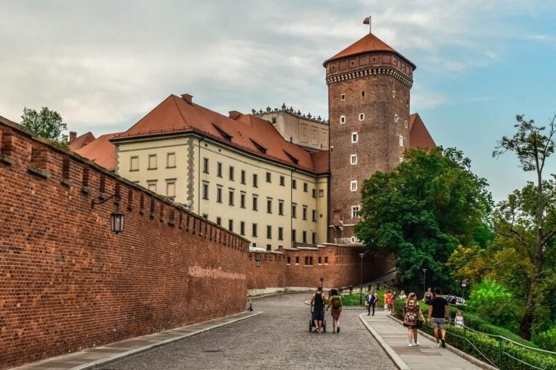 Krakow: Private Half Day City Tour with Local - Who Will Love This Tour?