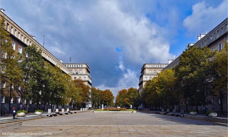 Krakow: Private Nowa Huta Adventure Tour in Communist Cars - FAQ