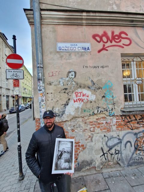 Krakow: Private walking tour on the trail of street art - Key Points