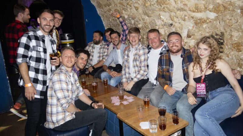 Krakow: Pub Crawl 1H Open Bar, VIP Entry & Welcome Shots - FAQ