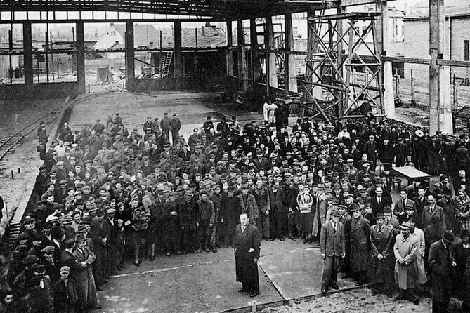 Krakow: Schindler's Factory  Guided Tour & Skip The Line Ticket - In-Depth Look at the Experience