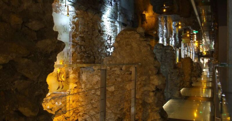 Krakow: Skip the Line Underground Museum and Old Town - Exploring the Underground Museum and Its Significance