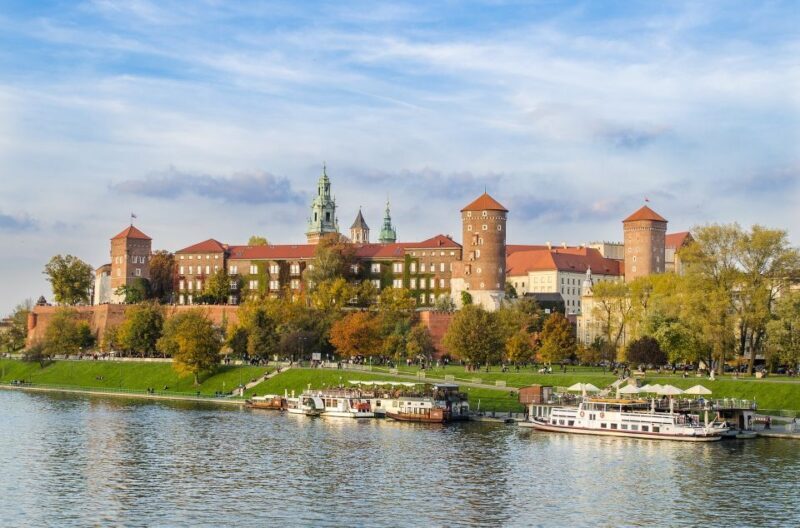 Krakow: Skip-the-Line Wawel Castle and Hill Guided Tour - Practical Details and Tips