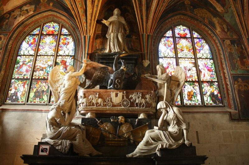 Krakow: Skip-the-Line Wawel Castle Royal Apartments Tour - The Sum Up: Is This Tour Worth It?