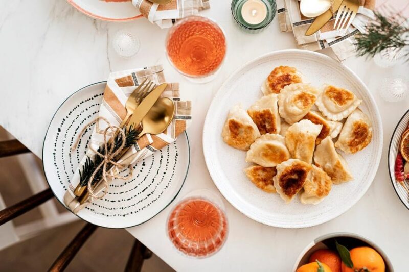 Krakow: Street Food Walking Tour - Exploring Krakow’s Flavors: The Street Food Walking Tour Experience