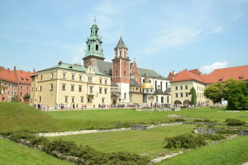 Krakow: The Old Town Walking Tour - Key Points