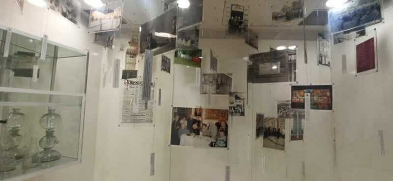 Krakow: Visit Apteka Pod Orlem in Italian - A Closer Look at the Tour Experience