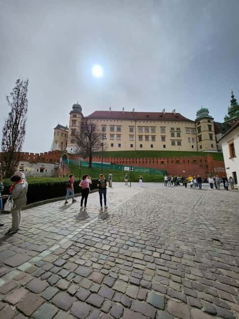 Krakow: Visit to Wawel Hill and the Cathedral - Who Should Book This Tour?