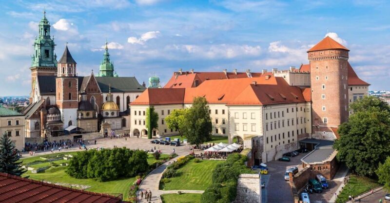 Krakow: Wawel Castle and Cathedral & Salt Mine, with Lunch - An In-Depth Look at the Tour