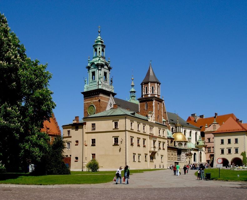 Krakow: Wawel Castle & Cathedral Guided Tour - Frequently Asked Questions