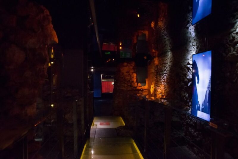 Krakow: Wawel Castle, Cathedral, Rynek Underground & Lunch - FAQ