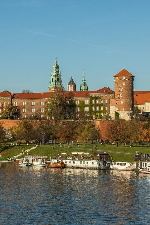 Krakow: Wawel Castle & Cathedral with Salt Mine Tour + Lunch - A Closer Look at the Itinerary and Highlights