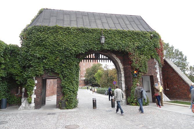 Krakow: Wawel Castle Guided Tour - What to Expect from the Wawel Castle Guided Tour