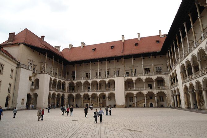 Krakow: Wawel Castle Guided Tour - Authentic Insights from Reviewers