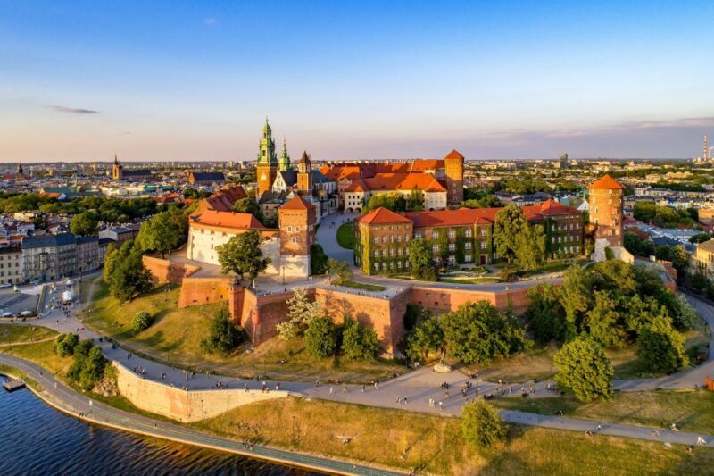 Krakow: Wawel Castle Guided Walking Tour - FAQ